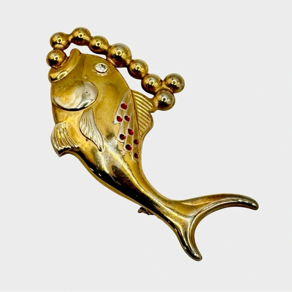 Vintage Gold Tone Fish Brooch Rhinestone & Pink Crystal Details MCM Figural Pin